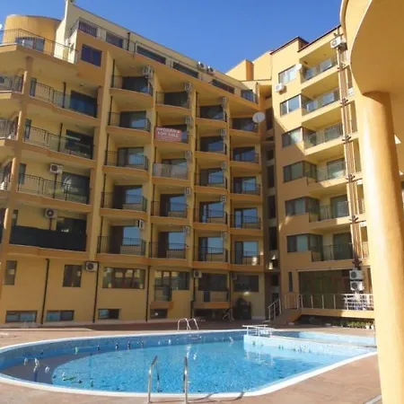 Apartament 28