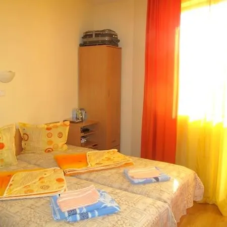 28 Sunny Beach